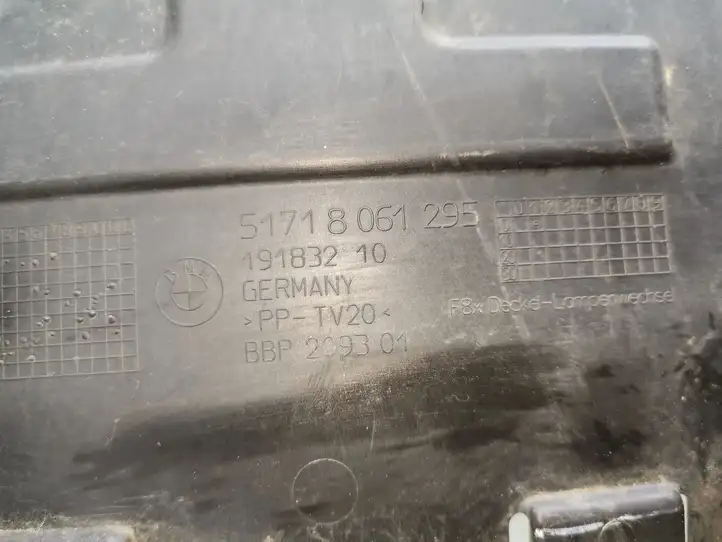 BMW 3 F30 F35 F31 (2012 - 2018) 51718061295 Прочие внешние детали — фото 2
