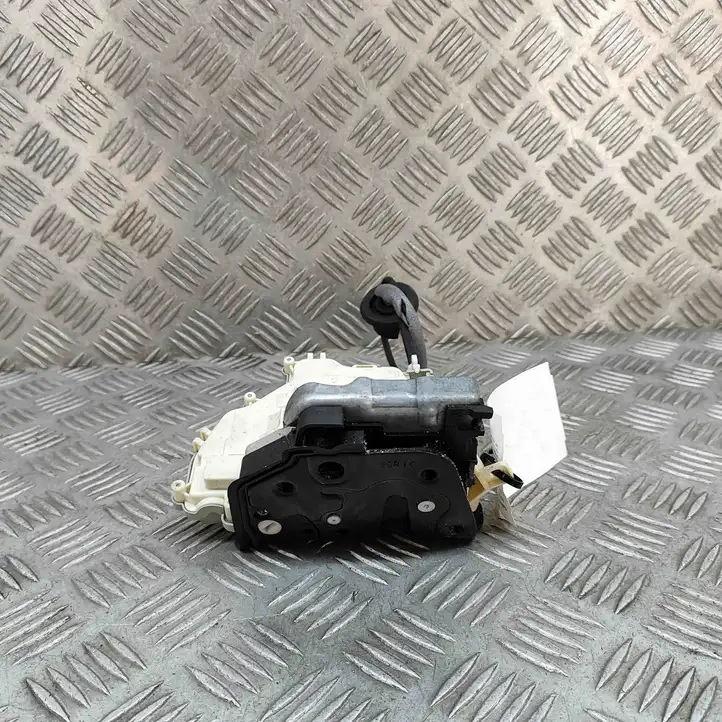 Audi A4 S4 B9 (2015 - 2019) 4G0839016F Замок задней двери — фото 6