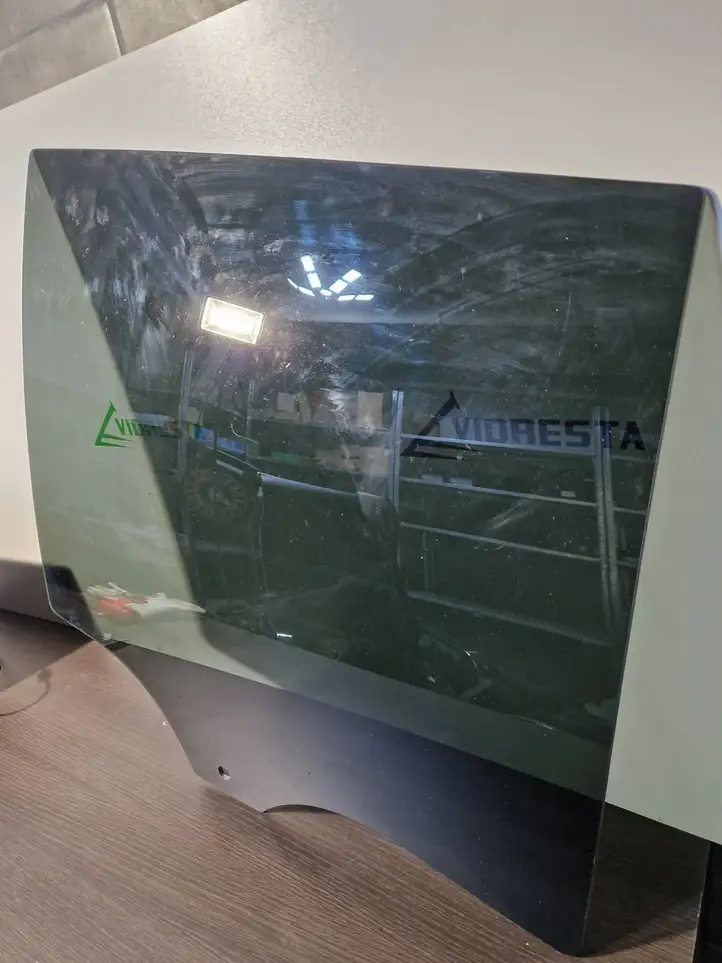 BMW X5 F15 (2013 - 2017)  43R000266 Основное стекло задних дверей