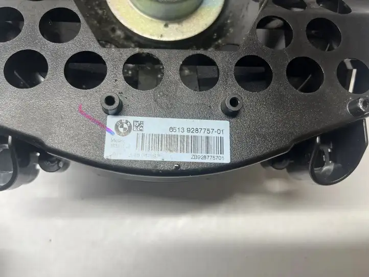 BMW X3 F25 (2010 - 2017) 9287757 Сабвуфер — фото 2
