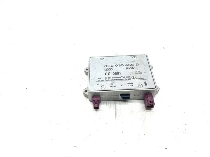 Audi A4 S4 B8 8K (2007 - 2011) 8E0035456D Усилитель антенны — фото 1