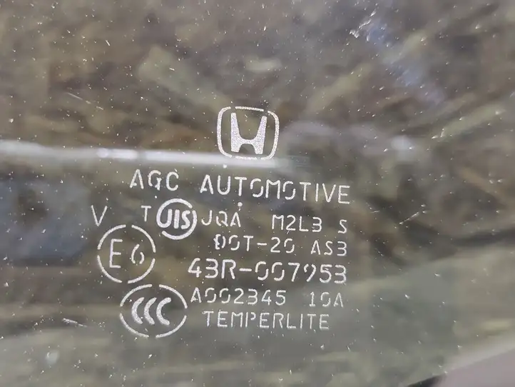 Honda Jazz (2008 - 2014) Заднее боковое стекло — фото 2