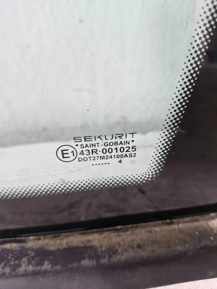 Volkswagen Touareg I (2002 - 2010) 43R001025 Заднее боковое стекло — фото 2