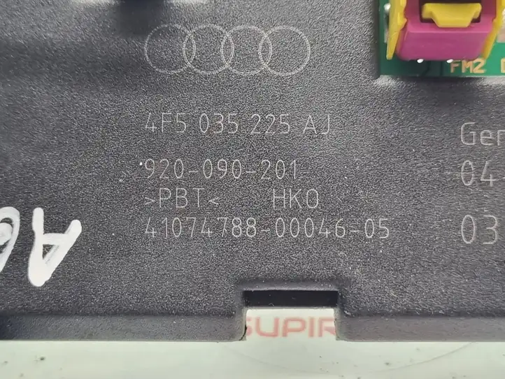 Audi A6 S6 C6 4F (2008 - 2011) 4F5035225AJ Усилитель антенны — фото 2