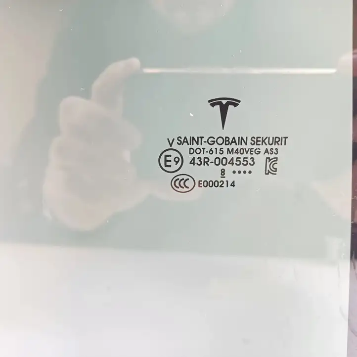 Tesla Model X (2015 - 2021) 43R004553 Стекло задней двери — фото 8