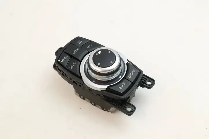 BMW 3 F30 F35 F31 (2012 - 2018) 9267955 Контроллер мультимедийной системы — фото 1