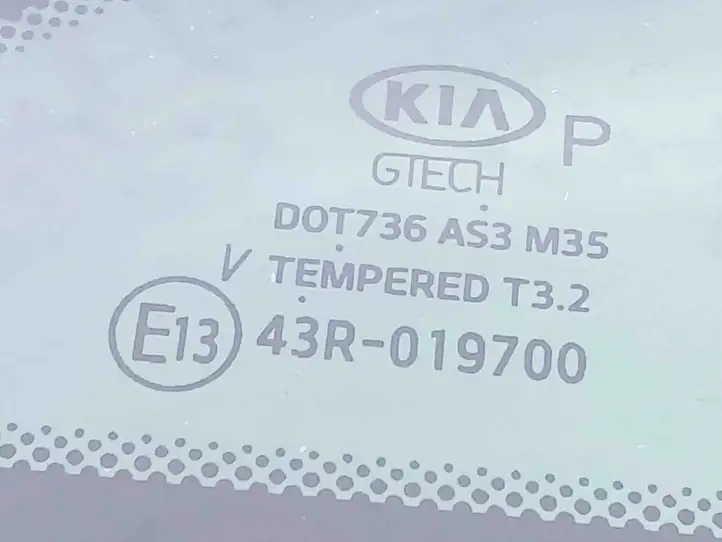Kia Ceed (2018 - 2021) 87820J7100 Заднее боковое стекло — фото 2