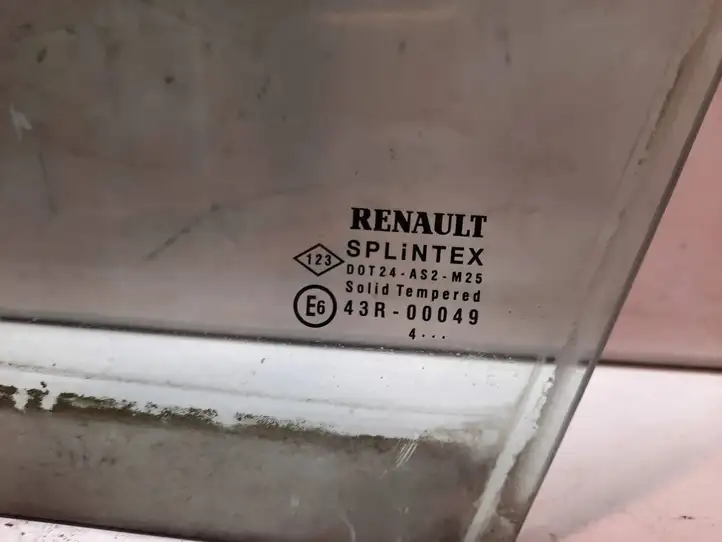 Renault Scenic II - Grand scenic II (2003 - 2006) 43R00049 Форточка двери — фото 2