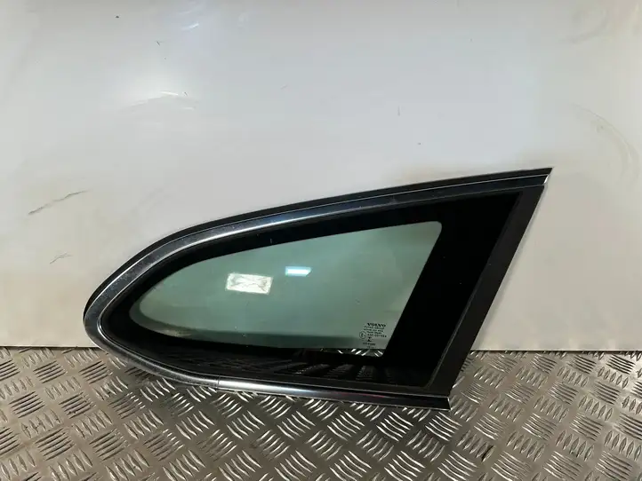 Volvo V60 (2013 - 2018) 31385425 Заднее боковое стекло — фото 1