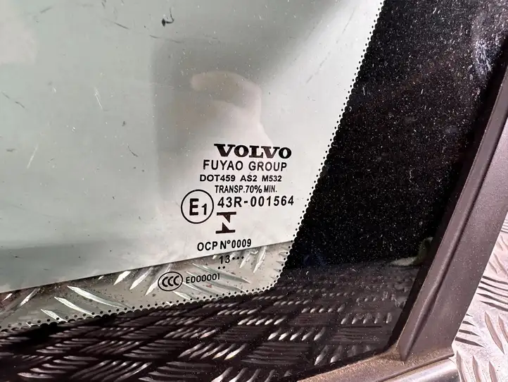 Volvo V60 (2013 - 2018) 31385425 Заднее боковое стекло — фото 4
