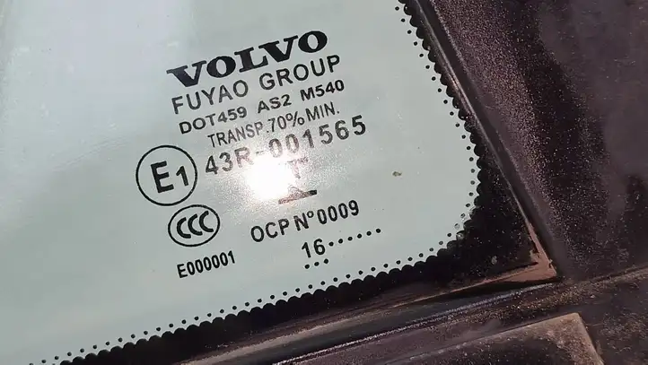 Volvo S60 (2010 - 2013) 43R001565 Форточка двери — фото 3