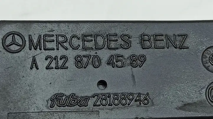Mercedes-Benz E W212 (2009 - 2016) A2128704589 Усилитель антенны — фото 4