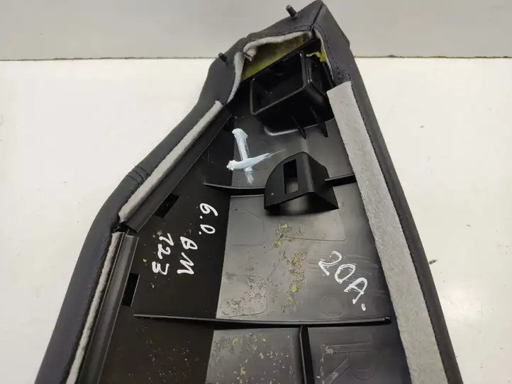 BMW 1 E81 E87 (2004 - 2011)  6984878 Другая деталь салона