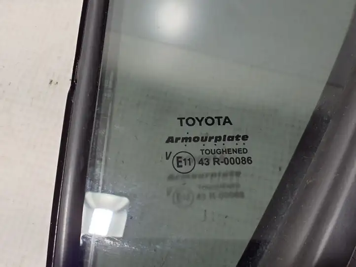 Toyota Hilux (AN120, AN130) (2017 - 2020) 681240K260 Форточка двери — фото 4