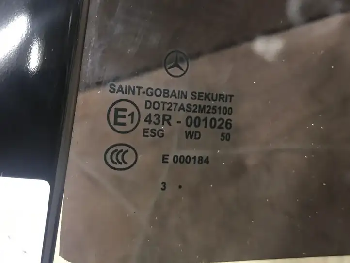 Mercedes-Benz CLS C219 (2003 - 2011) E000184 Заднее боковое стекло — фото 9