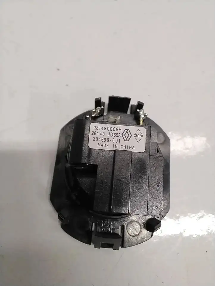 Renault Megane III (2009 - 2016) 281480008R Твитер задних дверей — фото 3