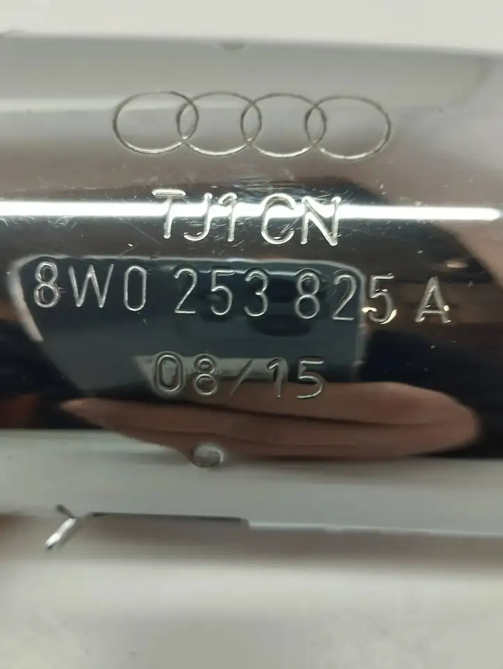 Audi A4 S4 B9 (2015 - 2019) 8W0253825A Насадки выхлопной системы — фото 3