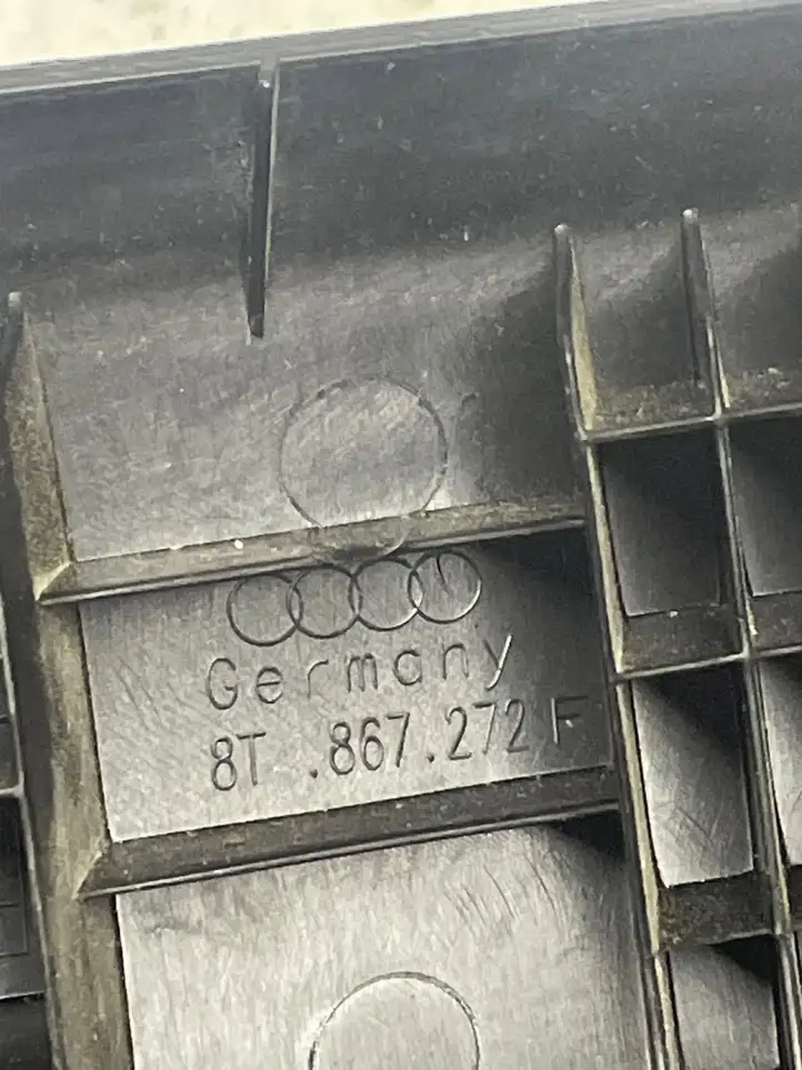Audi A5 8T 8F (2007 - 2011) 8T8867272F Прочие детали салона — фото 3