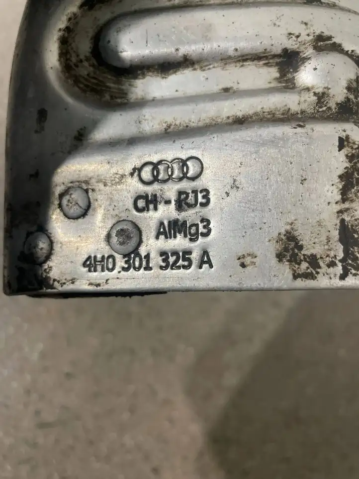 Audi A8 S8 D4 4H (2010 - 2014) 4H0301325A Теплоизоляция (теплозащита) — фото 6