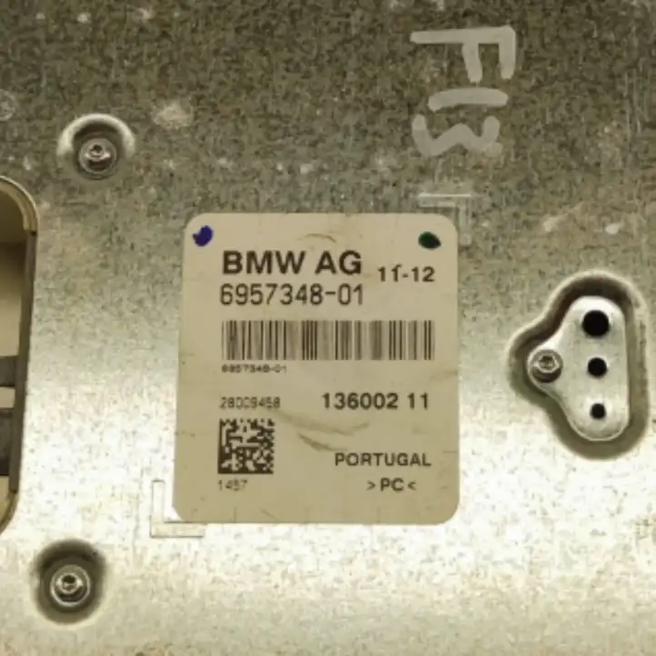 BMW 6 F12 F13 (2010 - 2018) 6957348 Усилитель антенны — фото 2