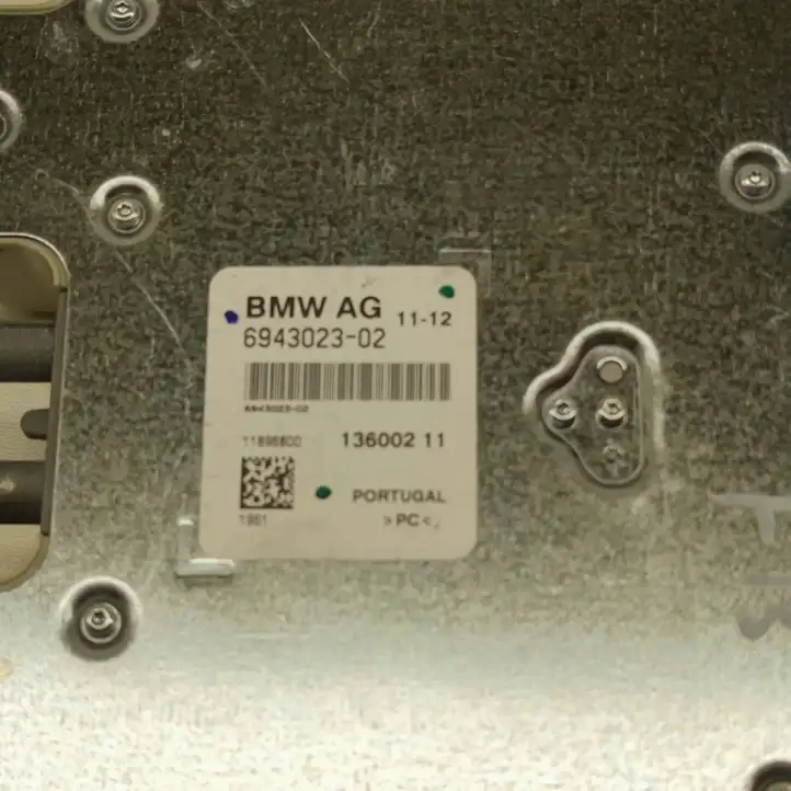 BMW 6 F12 F13 (2010 - 2018) 6943023 Усилитель антенны — фото 3