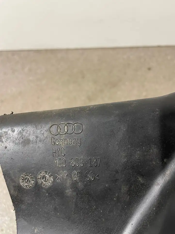 Audi A8 S8 D3 4E (2005 - 2007) 4E0863187 Прочие детали днища — фото 5