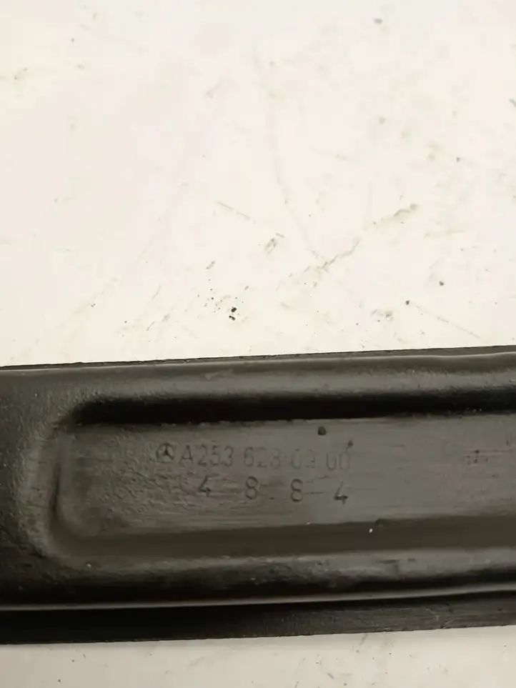 Mercedes-Benz GLC X253/C253 (2015 - )  A2536280900 Другая деталь отсека двигателя