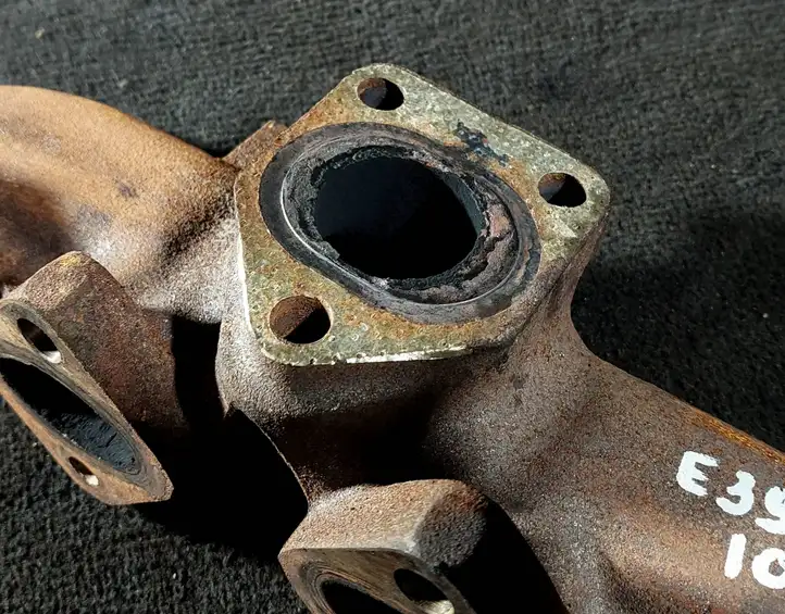 BMW 5 E39 (1996 - 2003) Выпускной коллектор — фото 2