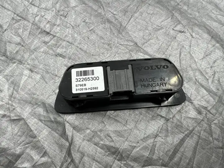 Volvo XC90 (2014 - 2019) 32265300 Микрофон (Bluetooth / телефон) — фото 4