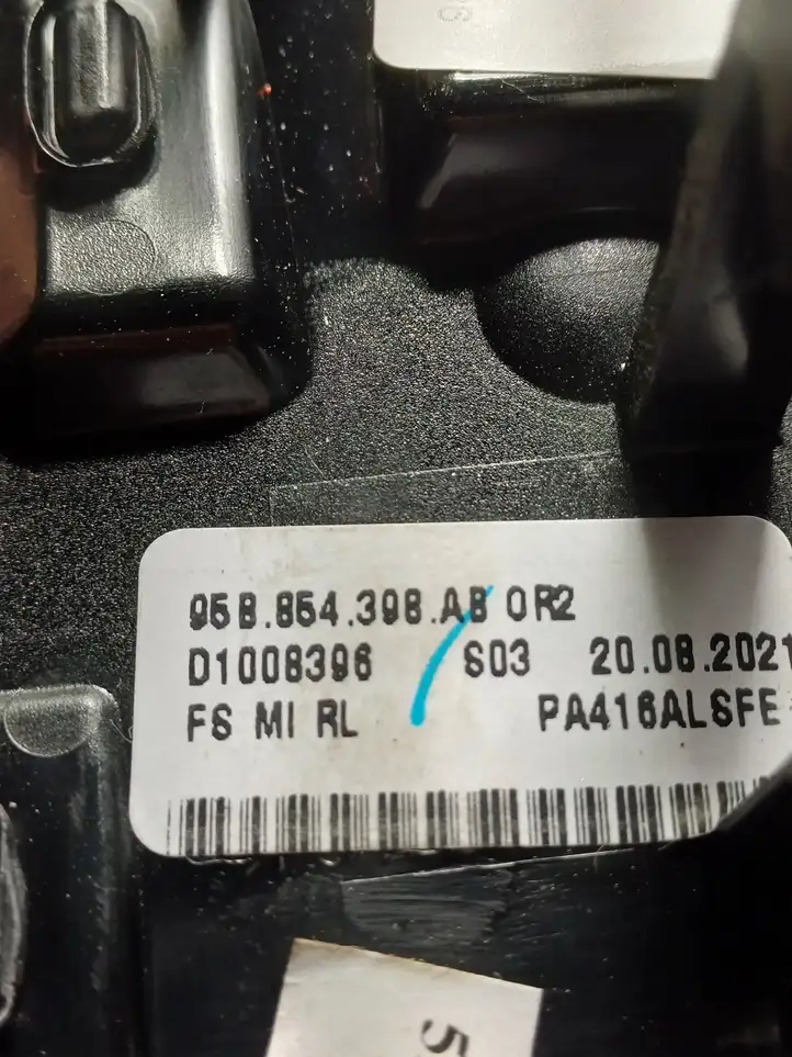 Porsche Macan (95B) (2019 - ) 95B854398AB Прочие детали салона — фото 3