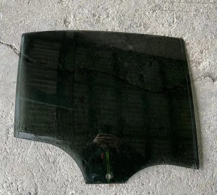 BMW 3 F30 F35 F31 (2012 - 2018) 000178 Стекло задней двери — фото 1