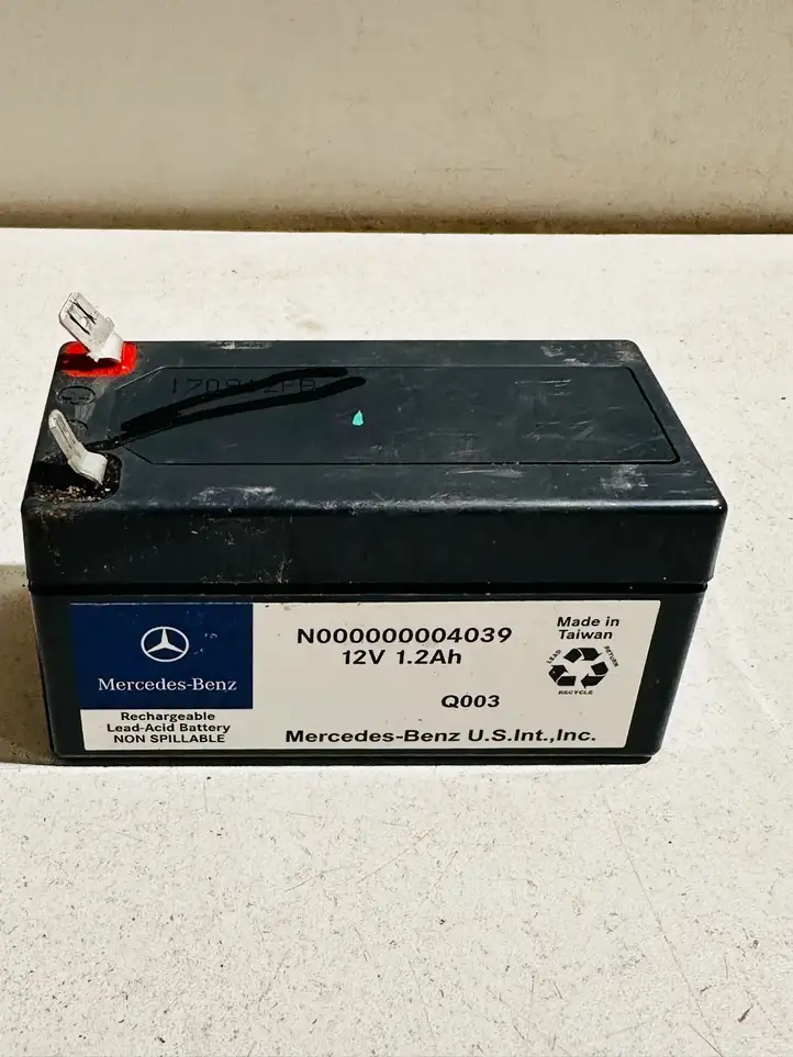 Mercedes-Benz GLE W166/C292 (2015 - 2019) N000000004039 Аккумулятор — фото 1