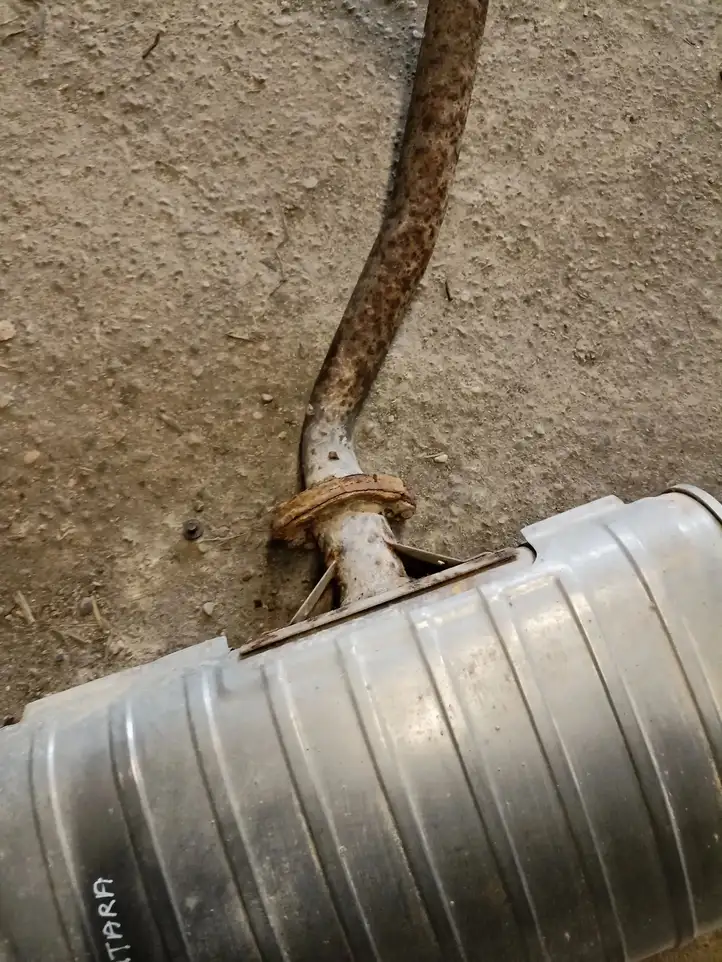 Suzuki Grand Vitara (2005 - 2008)   Глушитель