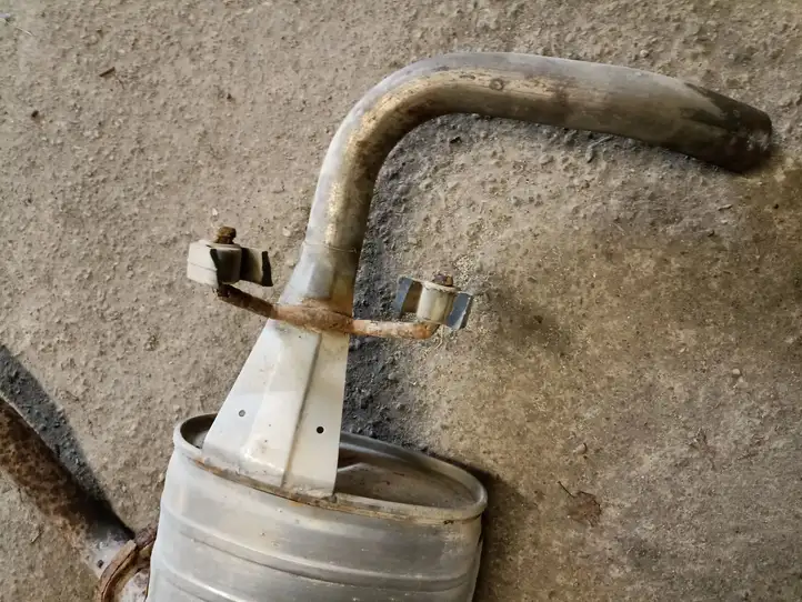 Suzuki Grand Vitara (2005 - 2008)   Глушитель