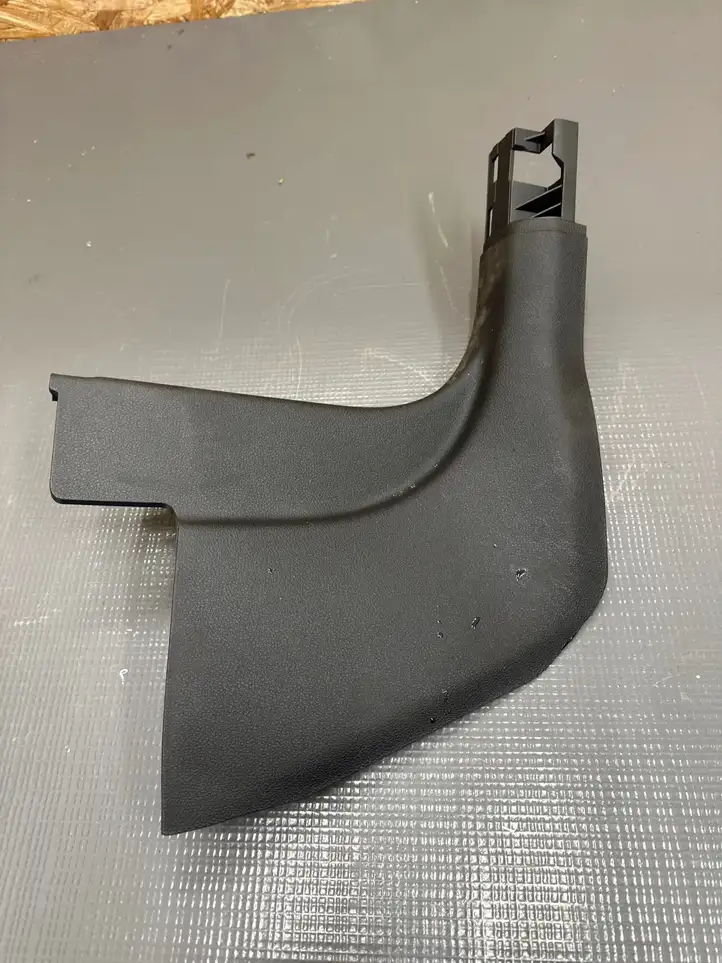 Skoda Fabia Mk4 (6VA) (2021 - ) 6VA863484 Прочие детали салона — фото 1