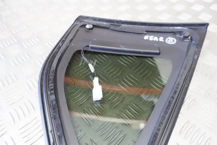 Toyota RAV 4 (XA40) (2012 - 2018) 6271042320 Заднее боковое стекло — фото 7
