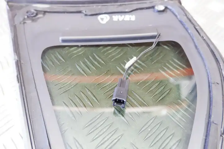Toyota RAV 4 (XA40) (2012 - 2018) 6272042350 Заднее боковое стекло — фото 7