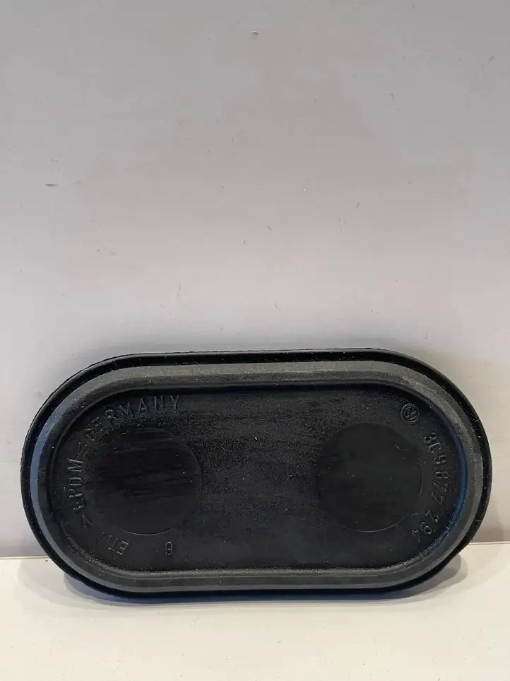 Volkswagen Tiguan (2007 - 2011)  3C9877294 Другая деталь салона