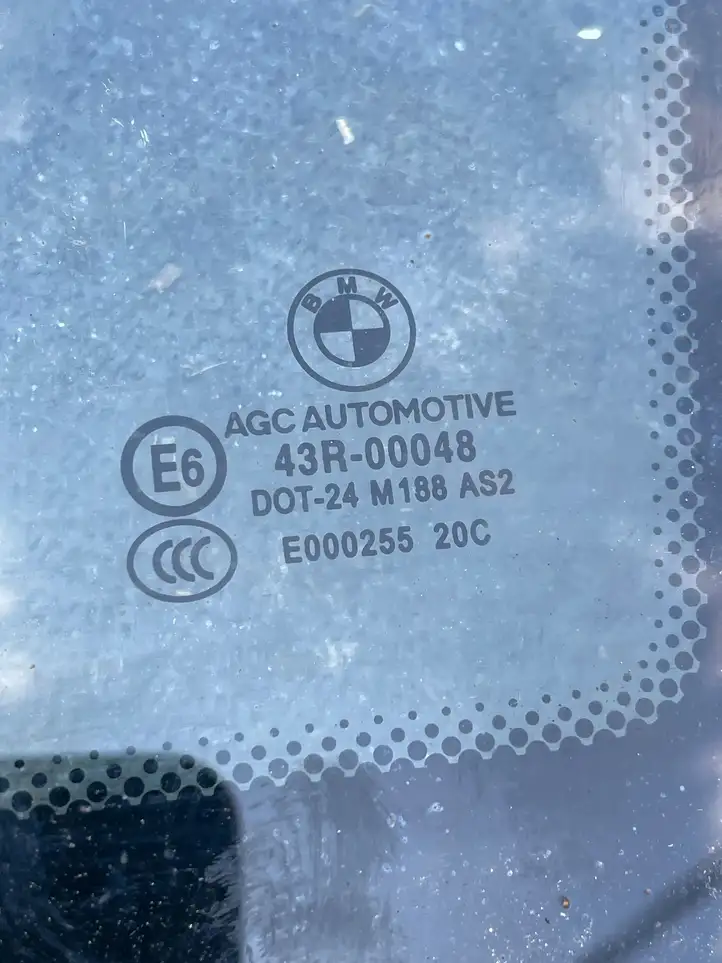 BMW X1 E84 (2009 - 2015) 2991374 Заднее боковое стекло — фото 3