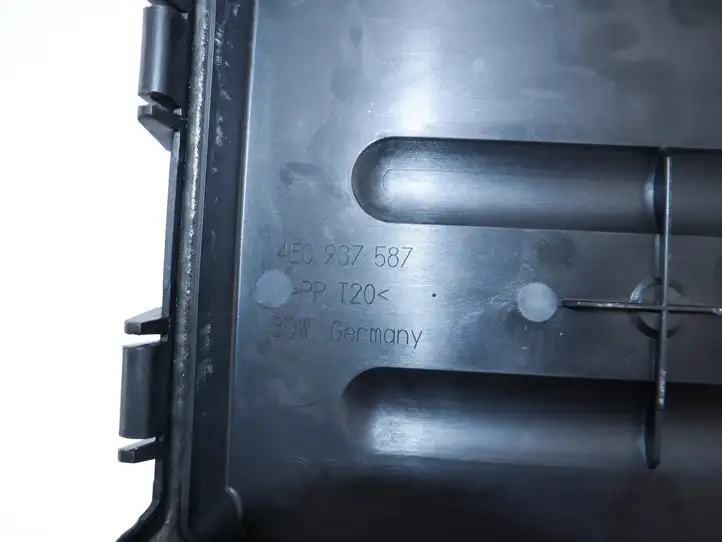 Audi A8 (2005 - 2007)  4E0937587 Другая деталь салона