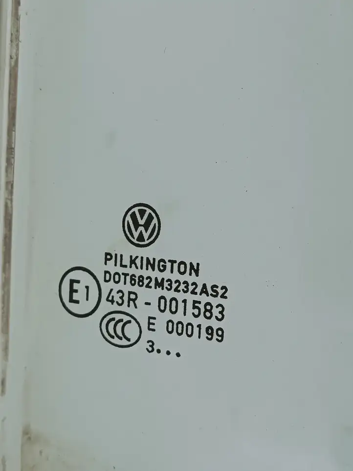 Volkswagen Touran II (2010 - 2016) AS2 Стекло задней двери — фото 2