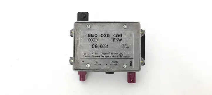 Audi A4 S4 B6 8E 8H (2000 - 2006) 8E0035456 Усилитель антенны — фото 1