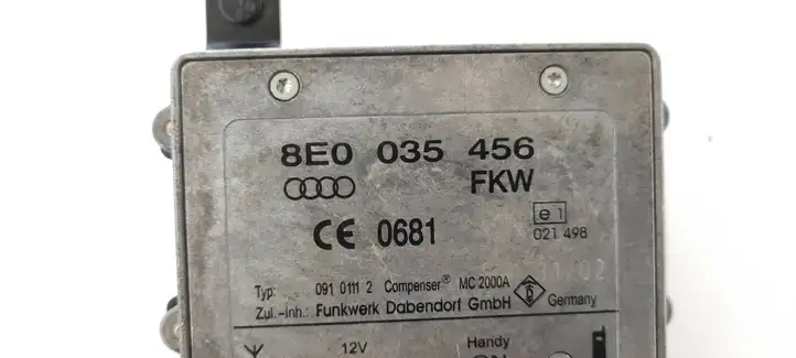 Audi A4 S4 B6 8E 8H (2000 - 2006) 8E0035456 Усилитель антенны — фото 5