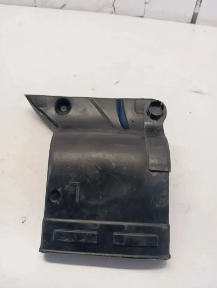 Volkswagen Caddy (2004 - 2010)   Другая деталь салона