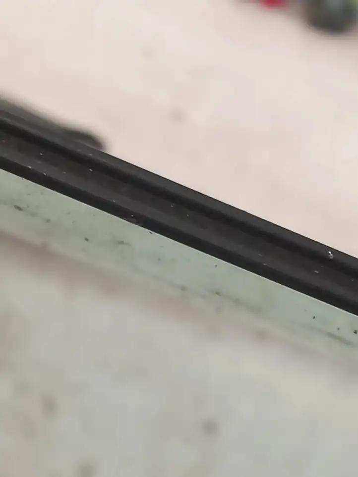 Audi A8 (2010 - 2014)  A011404 Основное стекло передних дверей (четырехдверного автомобиля)