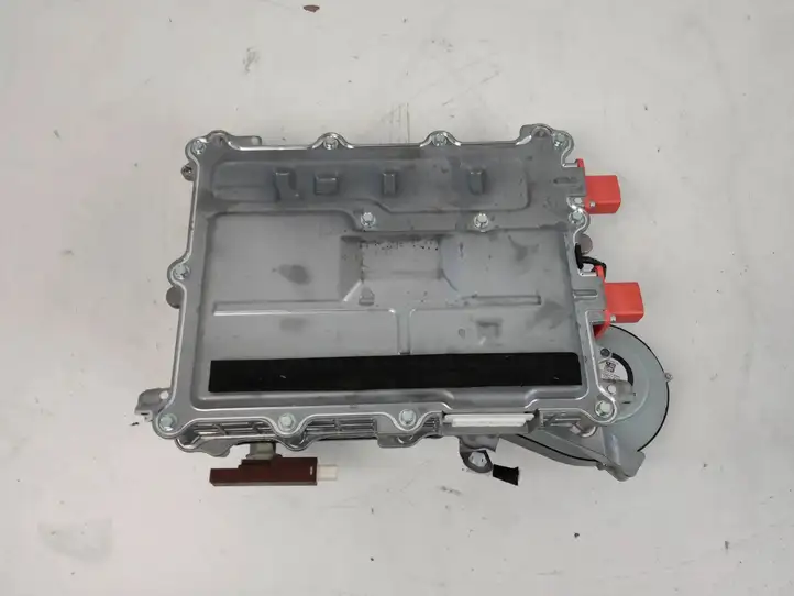 Toyota Prius Prime (2017 - ) G909047030 Зарядное устройство — фото 4