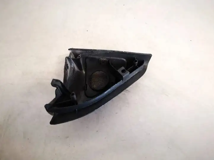 Toyota Corolla E120 E130 (2004 - 2007) 6749112480 Прочие детали салона — фото 2