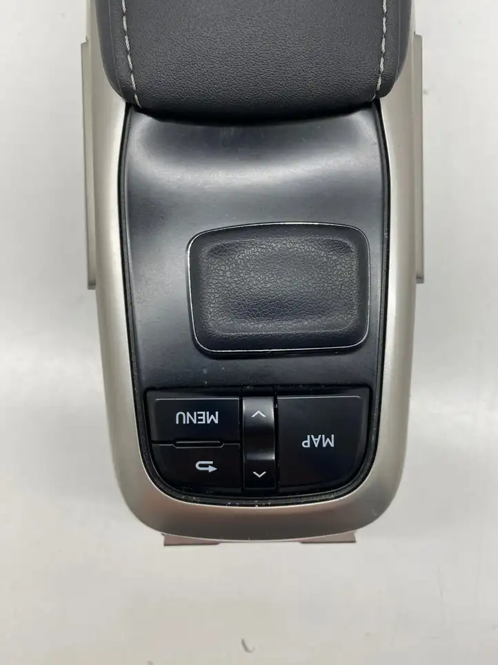 Lexus RX 450H (2015 - 2019) 8478048200 Контроллер мультимедийной системы — фото 7