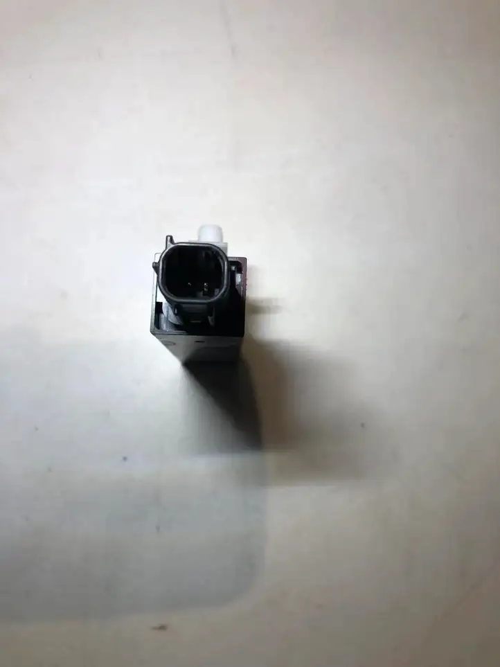 Mazda 6 (2012 - 2015) KD45676NXA Антенна системы Keyless — фото 1
