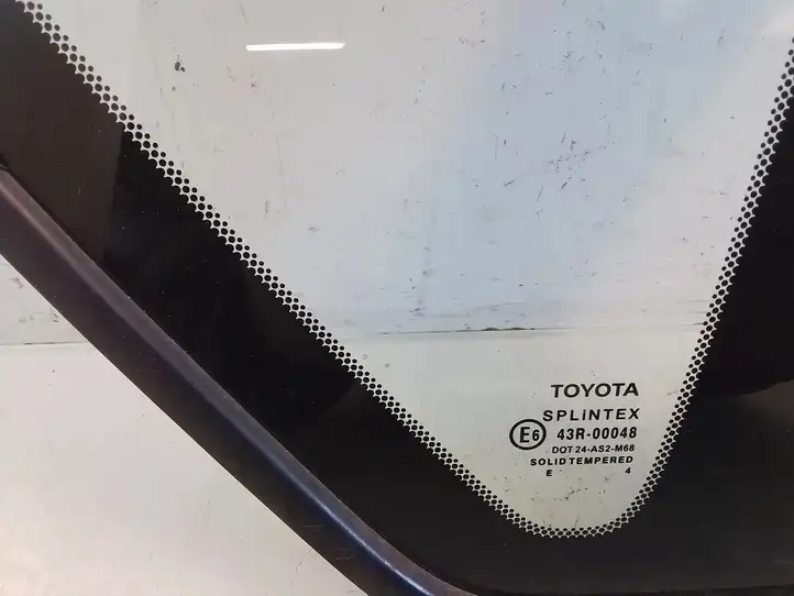 Toyota Corolla Verso E121 (2001 - 2004) 43R00048 Заднее боковое стекло — фото 2